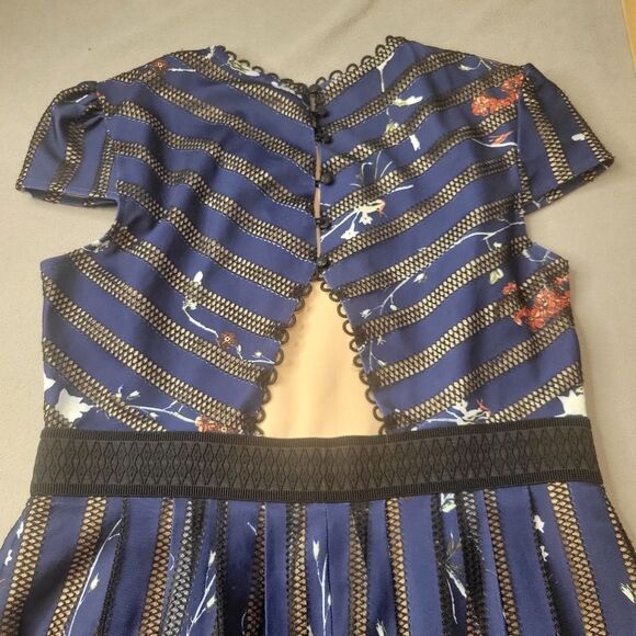 Chelsea 28 Blue Floral Dress Size Large - Picture 8 of 9